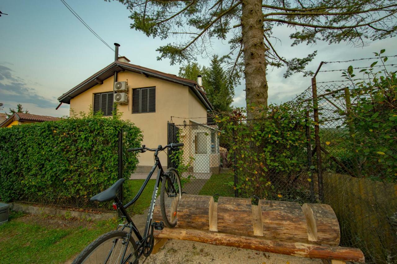 Вила Теkето I Vila Teketo Family Guest House Nikolovo Esterno foto